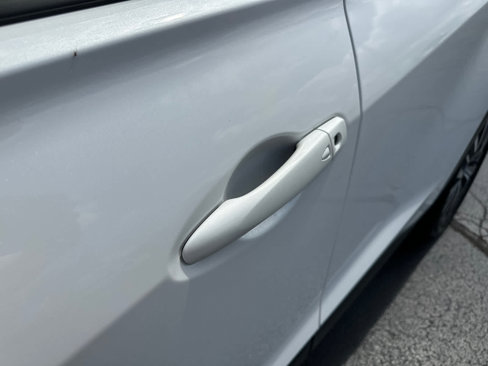 Used 2022 Nissan Kicks SV image 13