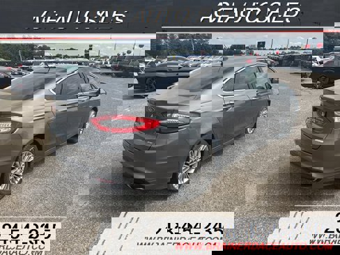 Used 2014 Ford Fusion SE w/ Equipment Group 202A image 3