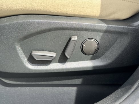 Used 2022 Ford Edge SEL w/ Convenience Package image 22