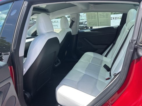 Used 2023 Tesla Model 3 Standard Range image 32