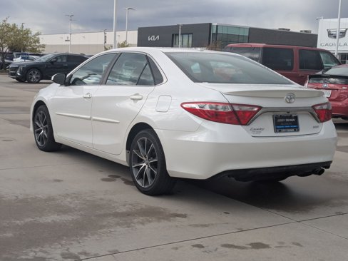 Used 2015 Toyota Camry XSE image 3