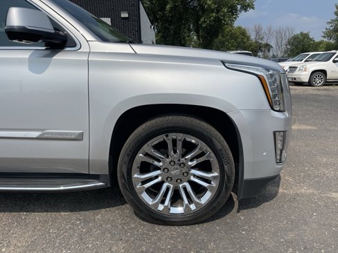 Used 2018 Cadillac Escalade ESV Premium Luxury w/ LPO, Radiant Package image 2