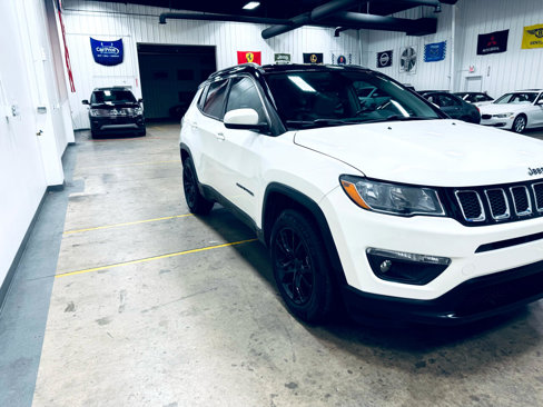 Used 2018 Jeep Compass Latitude w/ Popular Equipment Group image 17