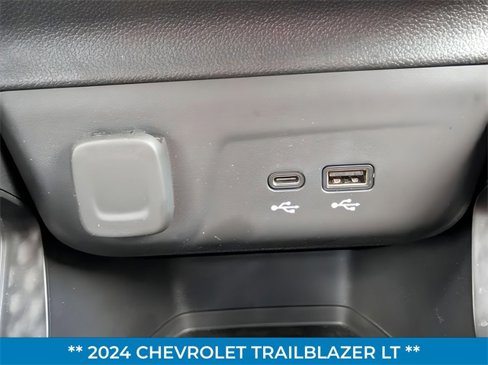 Used 2024 Chevrolet TrailBlazer LT image 23
