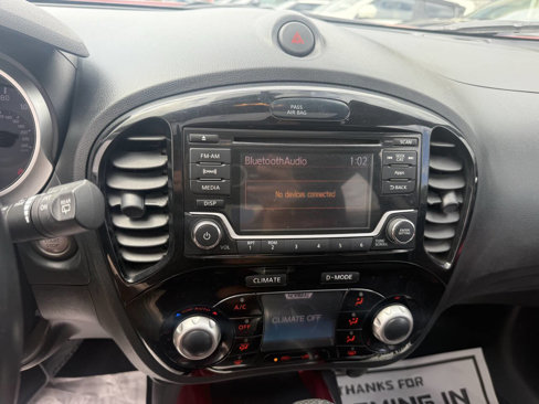 Used 2015 Nissan Juke SV image 19