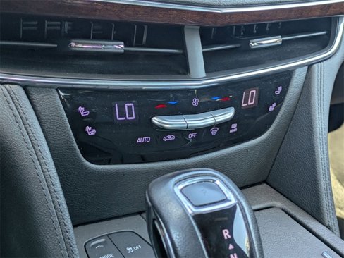 Used 2019 Cadillac CT6 Luxury w/ Driver Awareness Package image 22