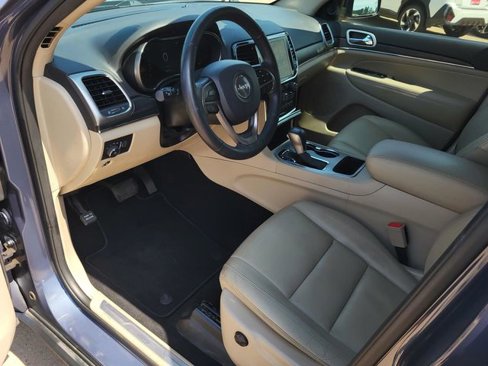 Used 2019 Jeep Grand Cherokee Limited image 34