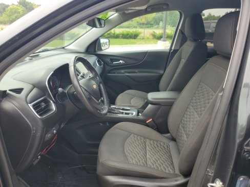 Used 2019 Chevrolet Equinox LT w/ Driver Convenience Package image 5