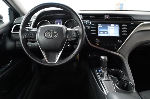 Used 2018 Toyota Camry SE image 15