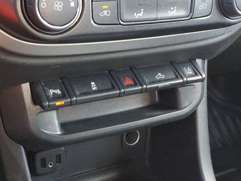 Used 2022 Chevrolet Colorado LT w/ Fleet Safety Package image 28