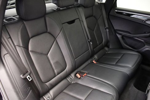 Certified 2025 Porsche Macan Turbo image 56