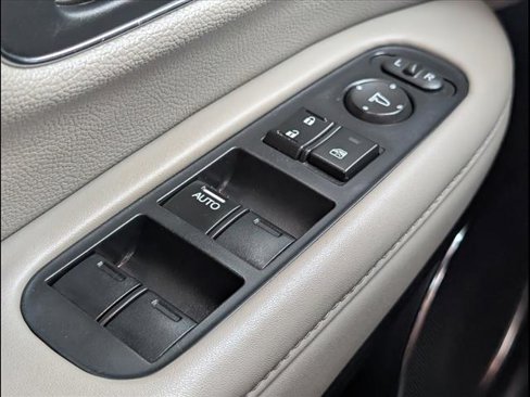 Used 2018 Honda HR-V EX-L image 19