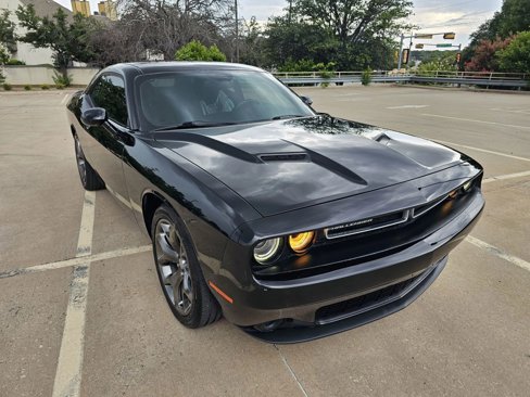 Used 2016 Dodge Challenger SXT w/ Sound Group image 2