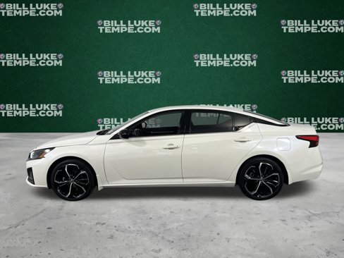 Used 2024 Nissan Altima 2.5 SR image 12
