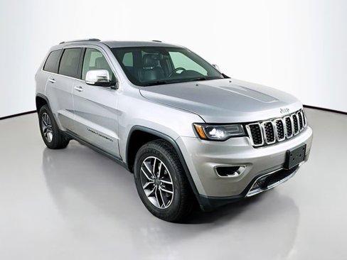 Used 2019 Jeep Grand Cherokee Limited w/ Luxury Group II image 3
