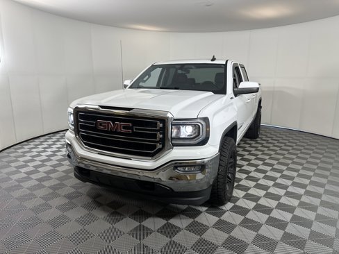 Used 2018 GMC Sierra 1500 SLE w/ SLE Value Package image 2