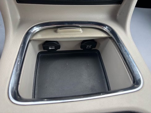 Used 2019 Dodge Grand Caravan SXT image 38