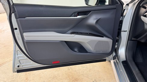 Used 2023 Toyota Camry LE image 22