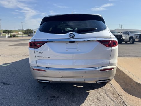 Used 2022 Buick Enclave Essence w/ Experience Buick Package image 5