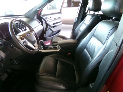 Used 2015 Ford Explorer XLT w/ Equipment Group 202A image 20