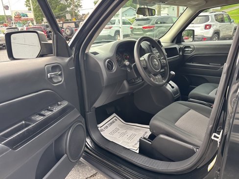 Used 2014 Jeep Patriot Sport w/ Power Value Group image 13
