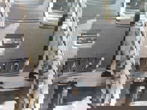 Used 2020 Nissan Murano SV image 22