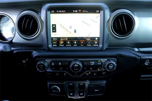 Used 2021 Jeep Wrangler Sport S image 17
