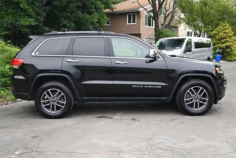 Used 2019 Jeep Grand Cherokee Limited image 2