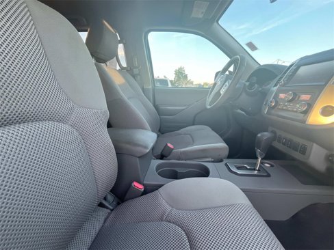 Used 2020 Nissan Frontier SV w/ Midnight Edition Floor Mats image 21