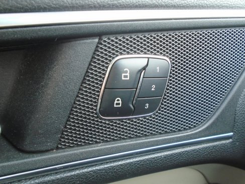 Used 2015 Ford Edge Titanium w/ Technology Package image 23