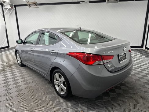 Used 2013 Hyundai Elantra GLS w/ Preferred Pkg image 3