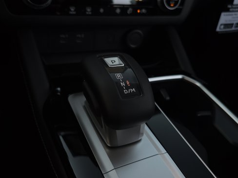 New 2025 Mitsubishi Outlander SE image 17