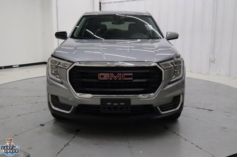 Used 2024 GMC Terrain SLE image 11