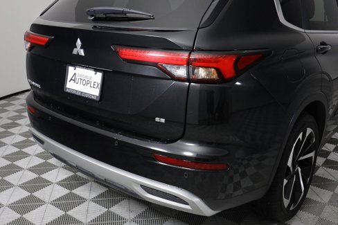 Used 2024 Mitsubishi Outlander SE image 48