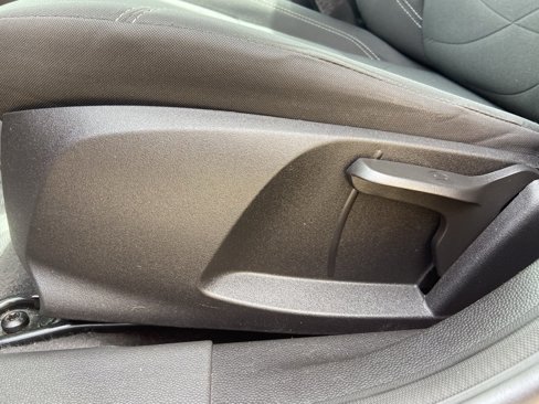 Used 2018 Ford Fiesta SE image 9