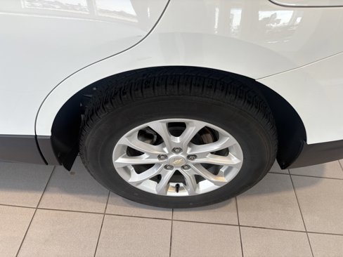 Used 2018 Chevrolet Equinox LT image 6