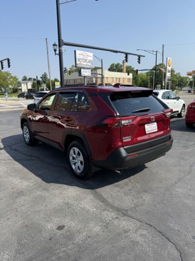 Used 2019 Toyota RAV4 LE image 4
