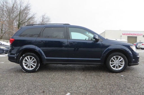 Used 2017 Dodge Journey SXT w/ Comfort/Convenience Group image 7