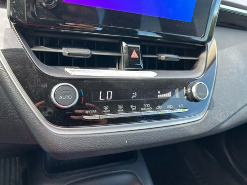 Used 2023 Toyota Corolla LE image 25