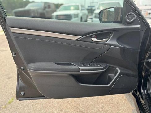 Used 2018 Honda Civic EX image 8