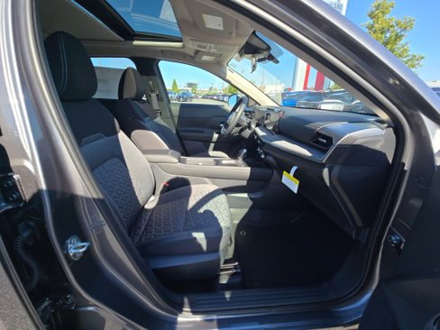 New 2025 Nissan Kicks SV w/ SV Premium Package image 11