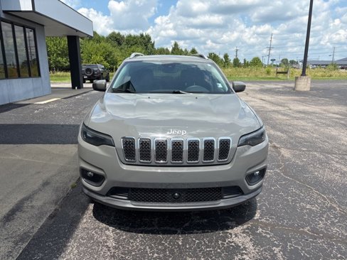 Used 2021 Jeep Cherokee Latitude Lux w/ Comfort/Convenience Group image 8