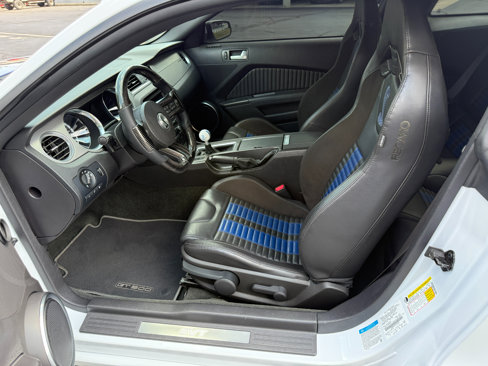 Used 2014 Ford Mustang Shelby GT500 w/ Equipment Group 821A image 3
