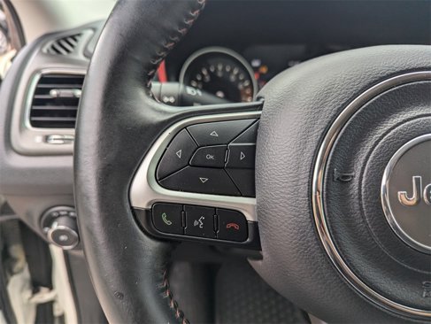 Used 2019 Jeep Compass Trailhawk image 30