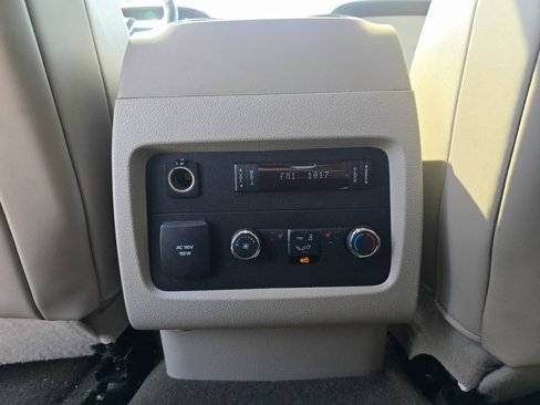 Used 2016 Lincoln Navigator Select image 14