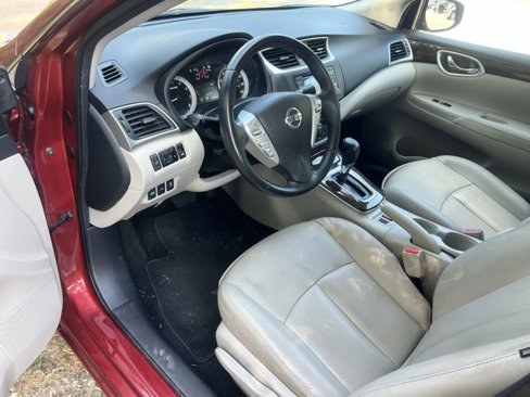 Used 2015 Nissan Sentra SL image 10