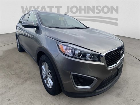 Used 2017 Kia Sorento LX image 13