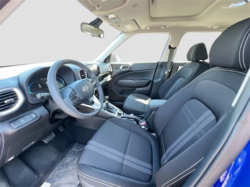 New 2025 Hyundai Venue SEL image 19
