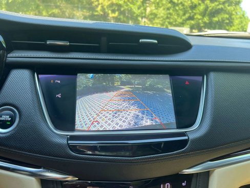Used 2017 Cadillac XT5 Premium Luxury w/ Driver Assist Package image 18