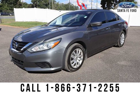 Used 2017 Nissan Altima 2.5 S w/ Power Driver Seat Package image 2
